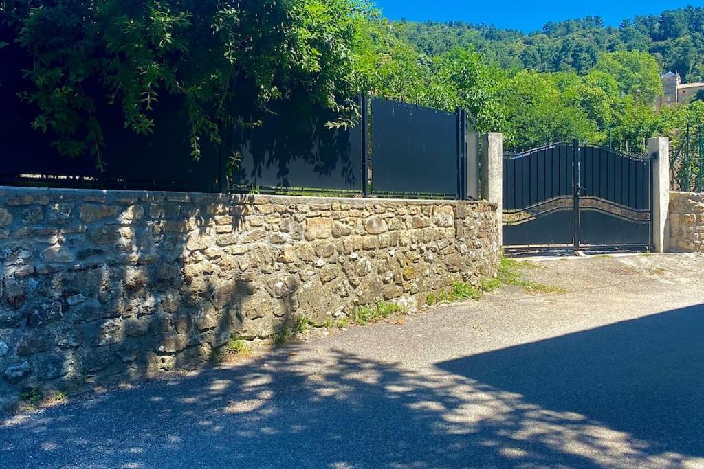 La Joannassiene, Maison Ardechoise De Caractere Exterior photo